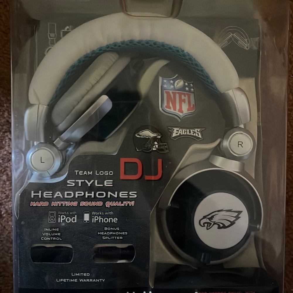 2/25 NFL Philadelphia Eagles DJ Style Headphones